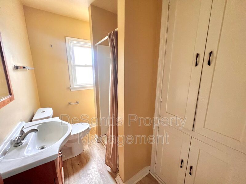Beaver Falls - 2 bedroom 1 Bath Home property image