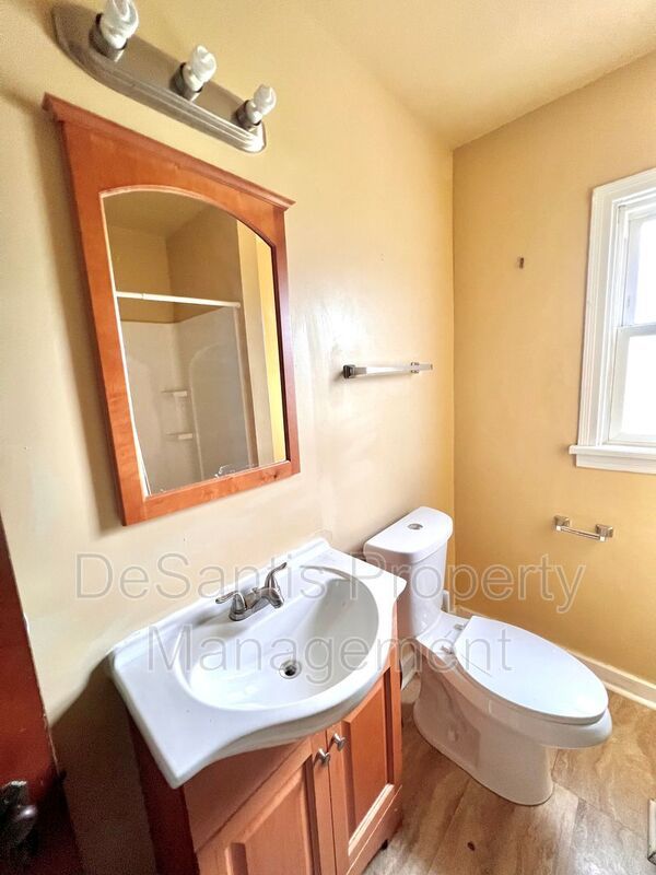 Beaver Falls - 2 bedroom 1 Bath Home property image