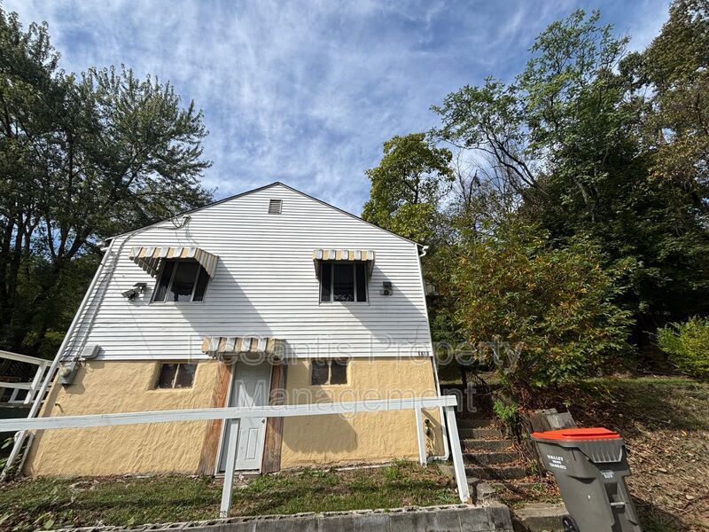 Beautiful 2 Bedroom 1 Bathroom home in Beaver Falls! property image