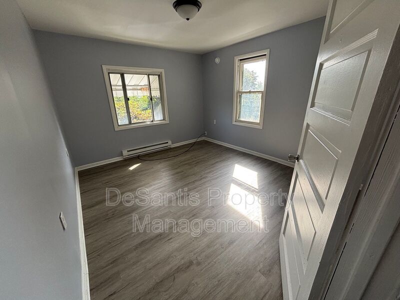 Beautiful 2 Bedroom 1 Bathroom home in Beaver Falls! property image
