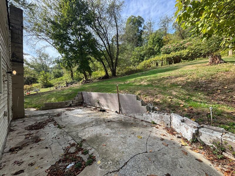 Beautiful 2 Bedroom 1 Bathroom home in Beaver Falls! property image