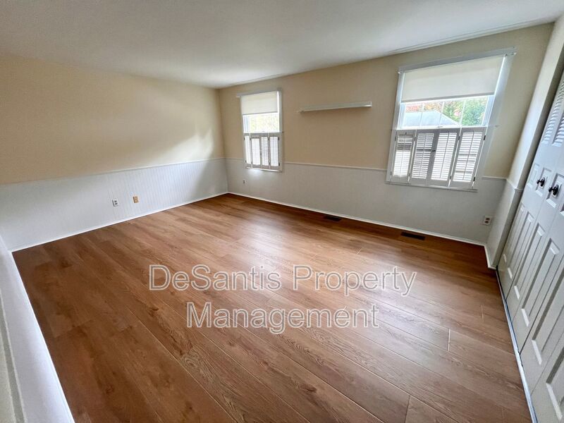 Beautiful Home - 3 Bedroom 2.5 Bathroom - Pittsburgh property image