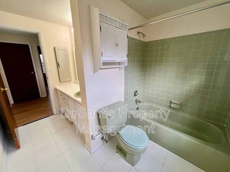 Beautiful Home - 3 Bedroom 2.5 Bathroom - Pittsburgh property image