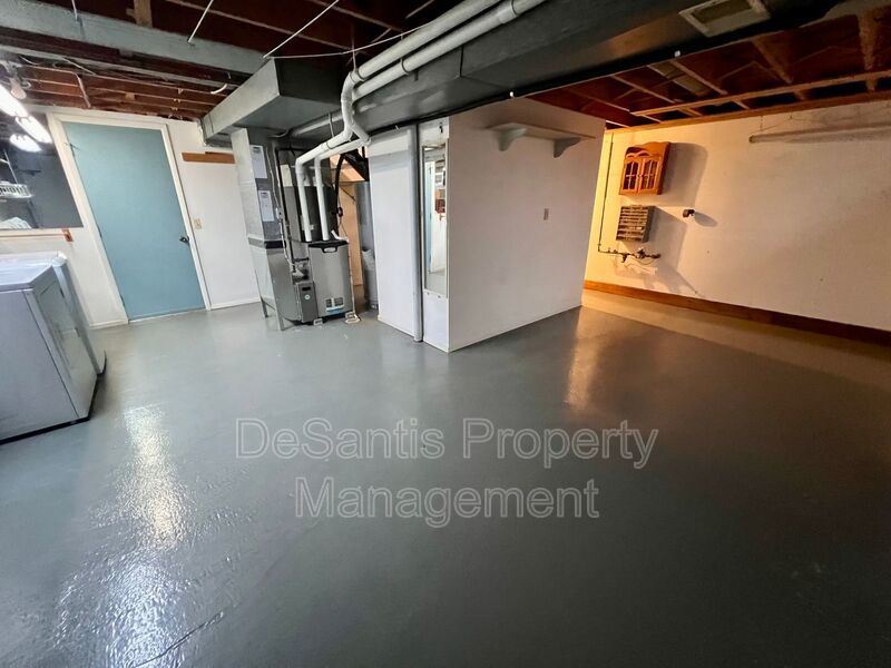 Beautiful Home - 3 Bedroom 2.5 Bathroom - Pittsburgh property image