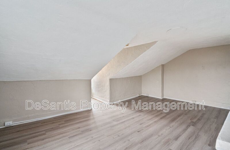 Pittsburgh - 2 Bedroom 1 Bathroom property image