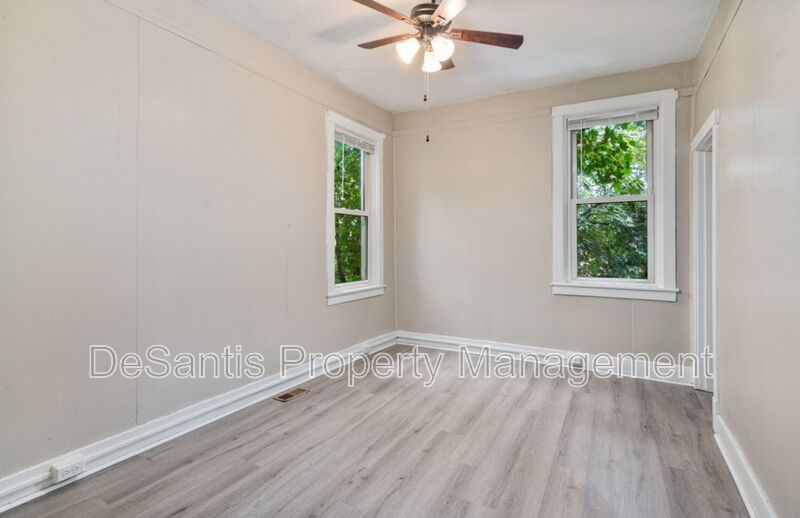 Pittsburgh - 2 Bedroom 1 Bathroom property image