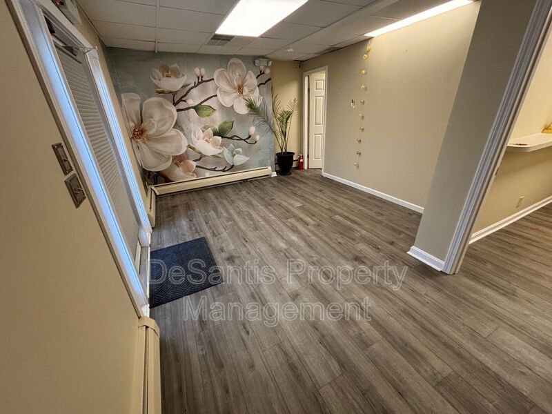 Large Commercial Space in Baden, PA for $1,100 per month! property image