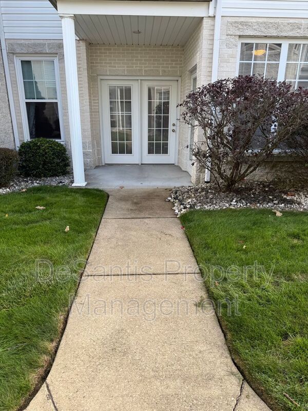 Adams Pointe 2 bedroom, 2 bathroom home property image