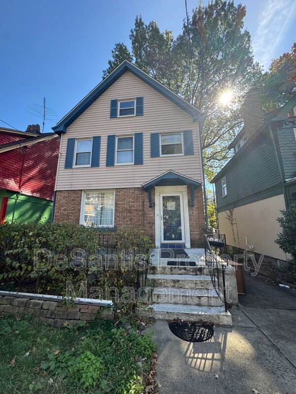 5 Bedroom 2.5 Bath in Squirrel Hill property image