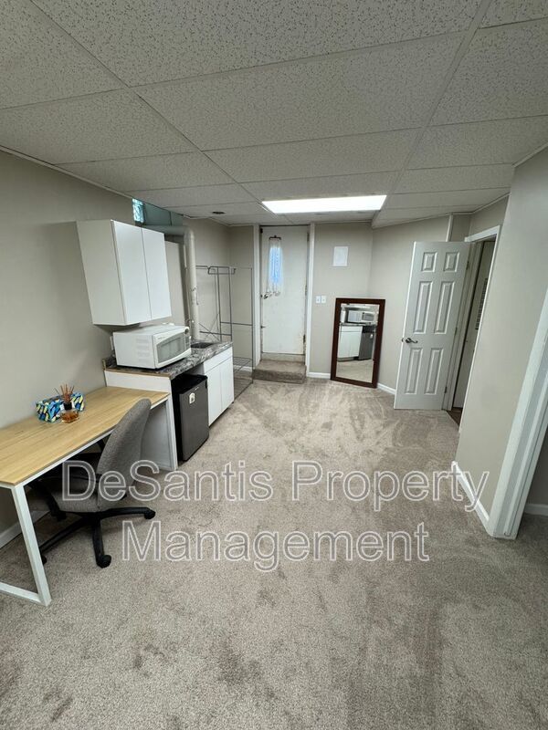 5 Bedroom 2.5 Bath in Squirrel Hill property image