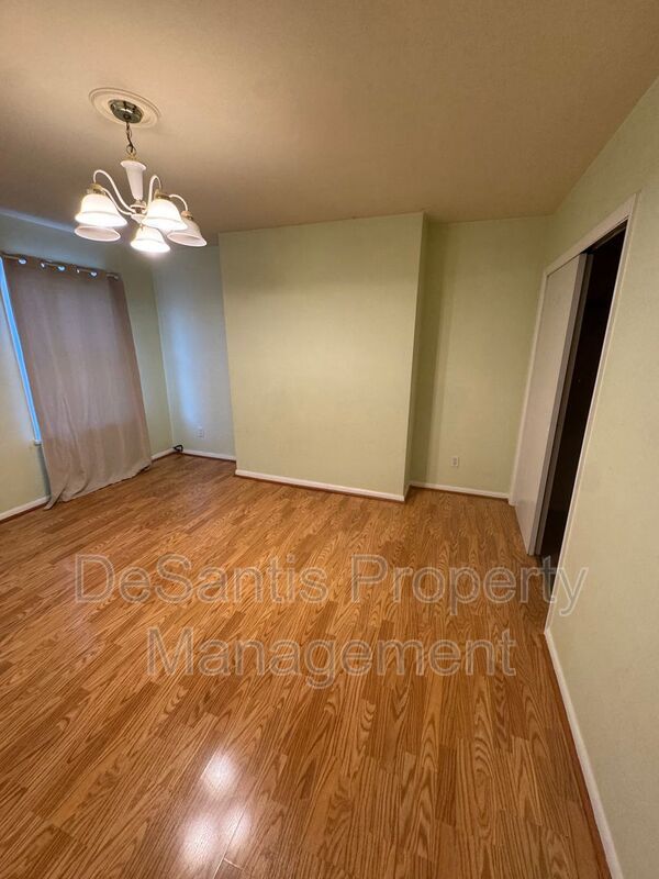 5 Bedroom 2.5 Bath in Squirrel Hill property image