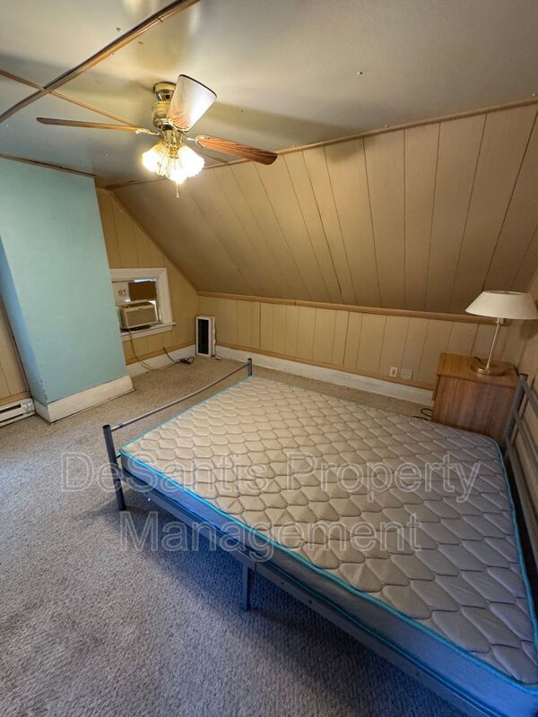 5 Bedroom 2.5 Bath in Squirrel Hill property image