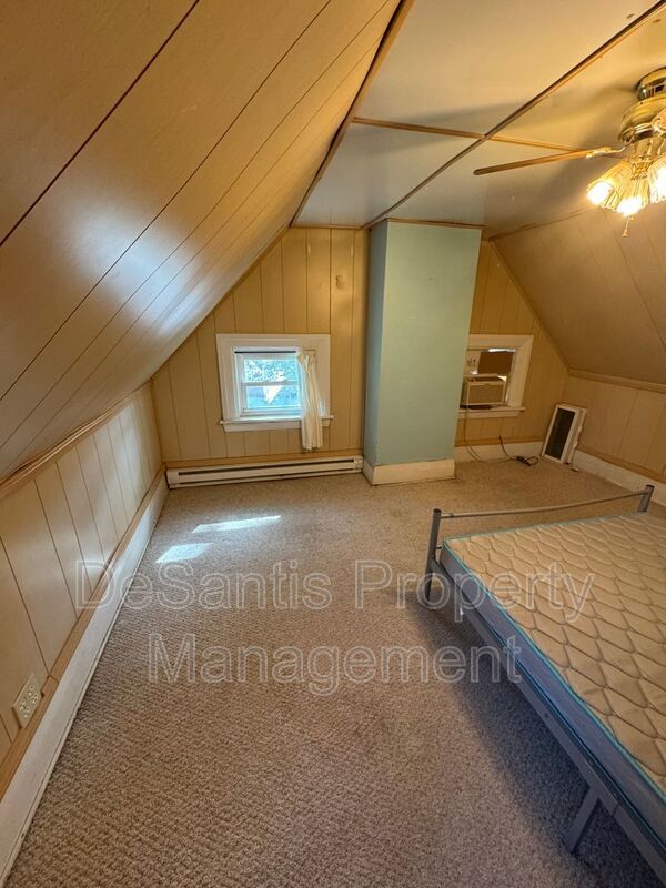 5 Bedroom 2.5 Bath in Squirrel Hill property image