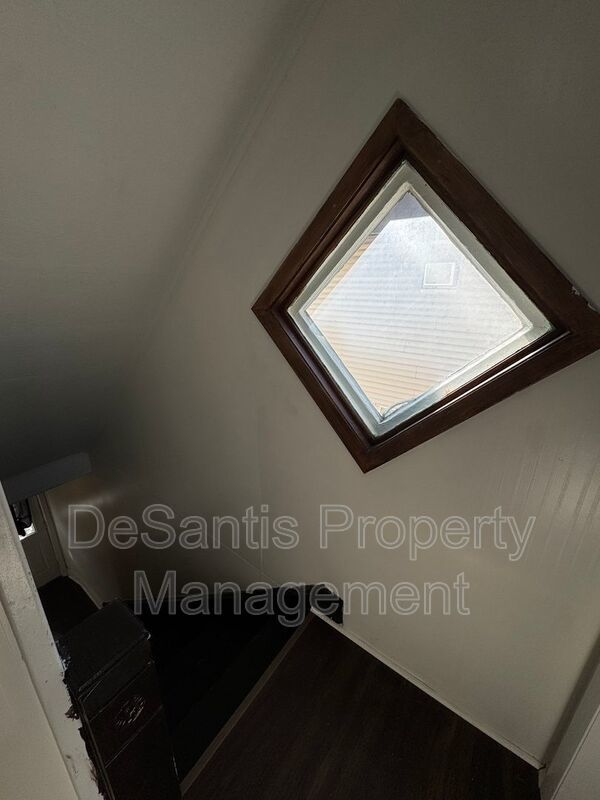 3 Bedroom 1.5 Bath in Natrona Heights! property image