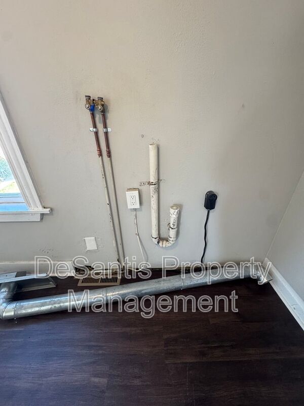 3 Bedroom 1.5 Bath in Natrona Heights! property image