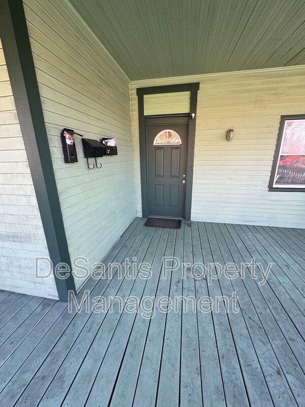 3 Bedroom 1 Bathroom in Carnegie! property image