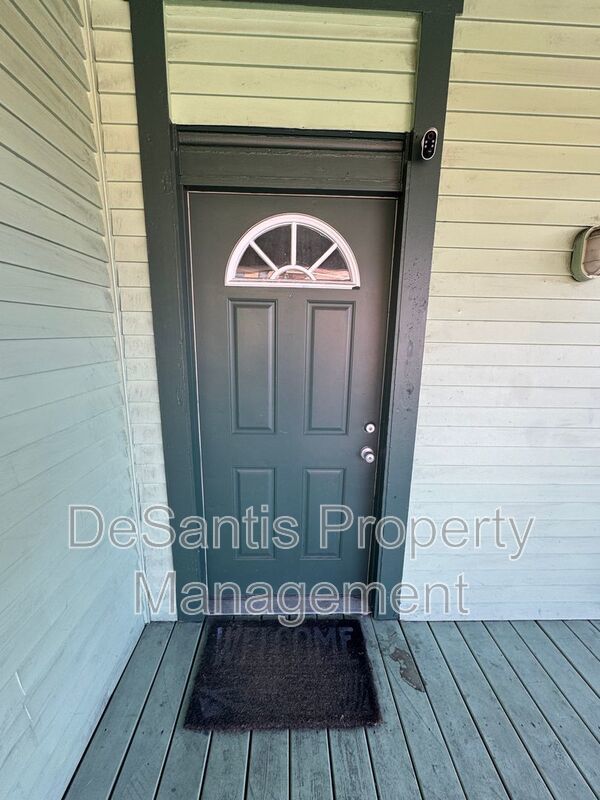 3 Bedroom 1 Bathroom in Carnegie! property image