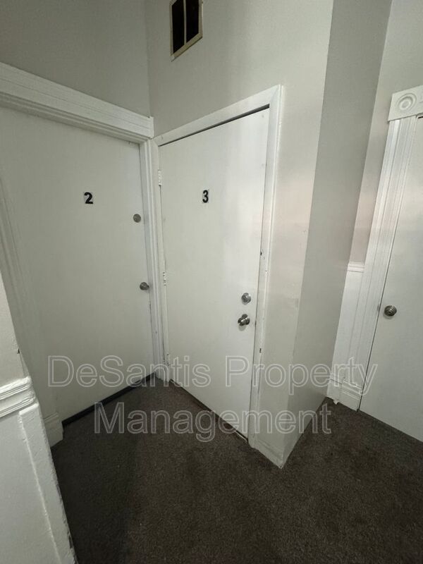 3 Bedroom 1 Bathroom in Carnegie! property image
