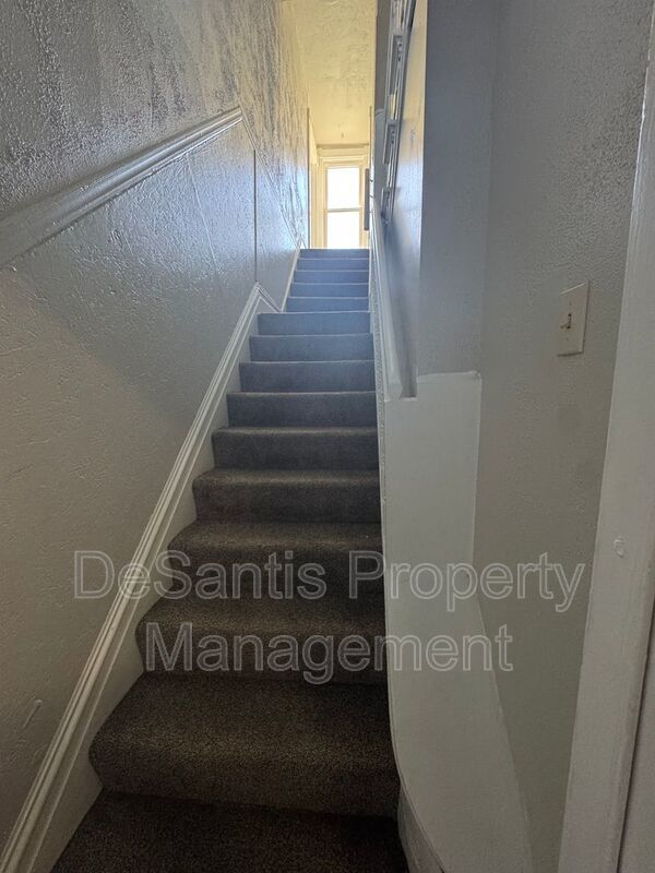 3 Bedroom 1 Bathroom in Carnegie! property image