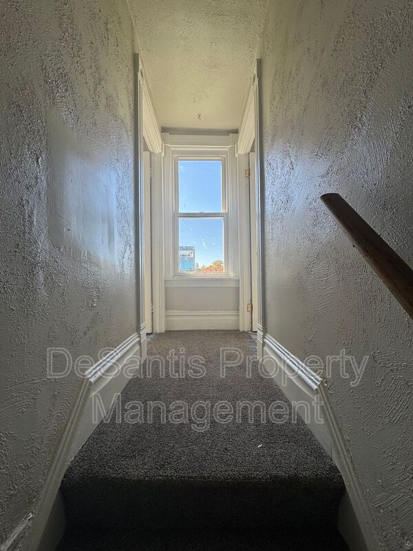 3 Bedroom 1 Bathroom in Carnegie! property image