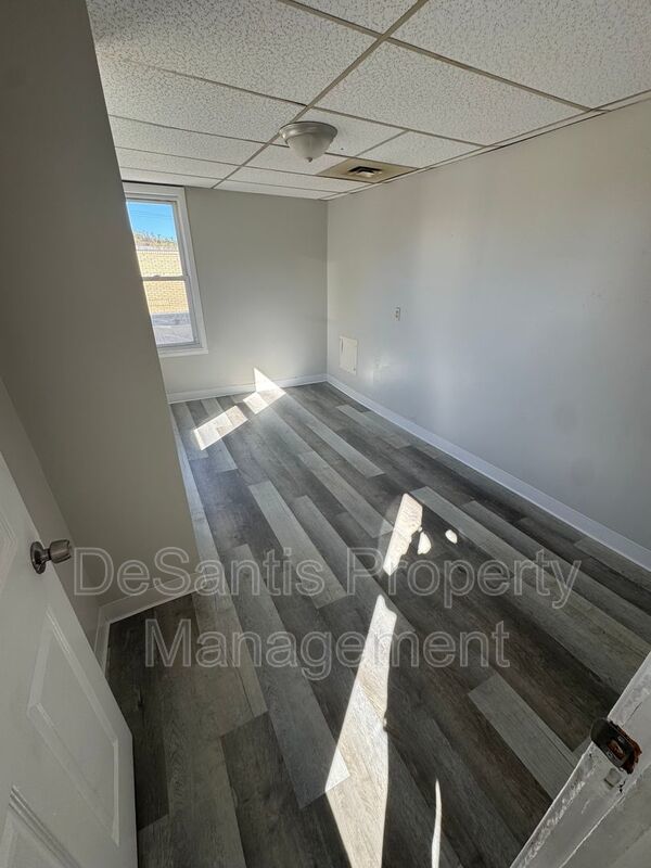 3 Bedroom 1 Bathroom in Carnegie! property image