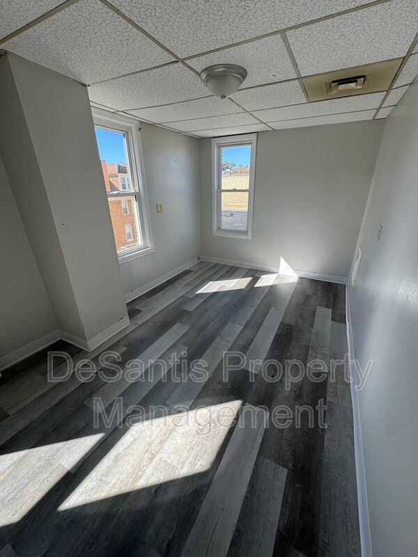 3 Bedroom 1 Bathroom in Carnegie! property image