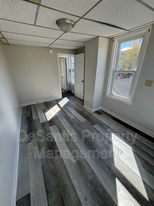 3 Bedroom 1 Bathroom in Carnegie! property image