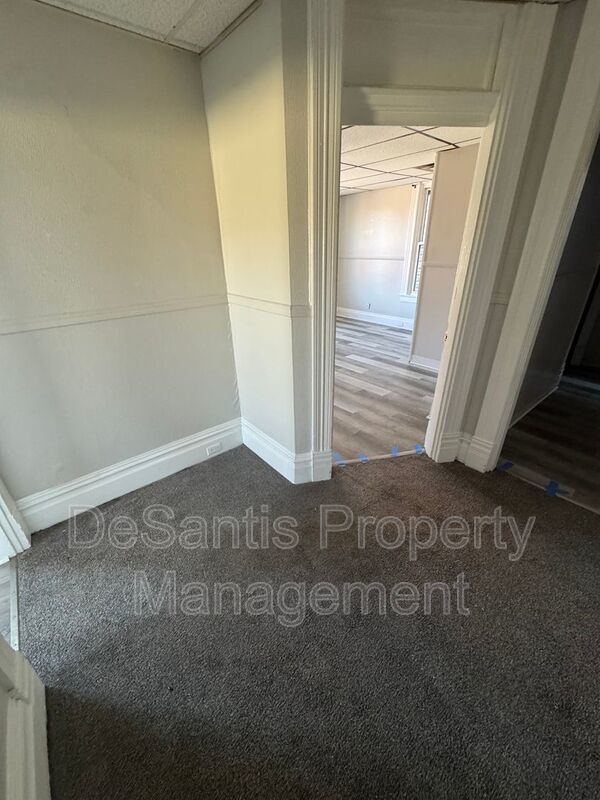 3 Bedroom 1 Bathroom in Carnegie! property image