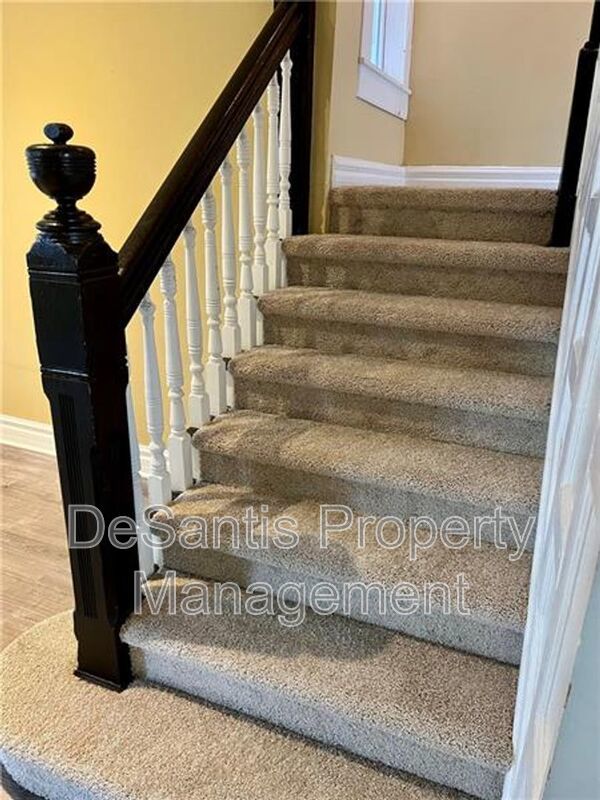 Luxurious 5-Bedroom Rental in the Heart of Shadyside property image