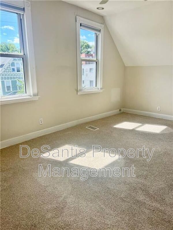 Luxurious 5-Bedroom Rental in the Heart of Shadyside property image