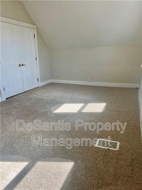 Luxurious 5-Bedroom Rental in the Heart of Shadyside property image