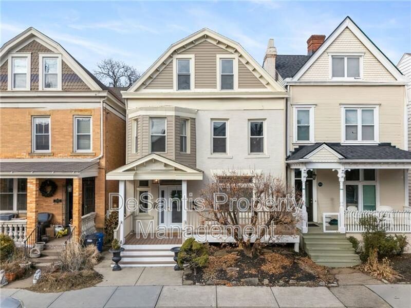 Luxurious 5-Bedroom Rental in the Heart of Shadyside property image