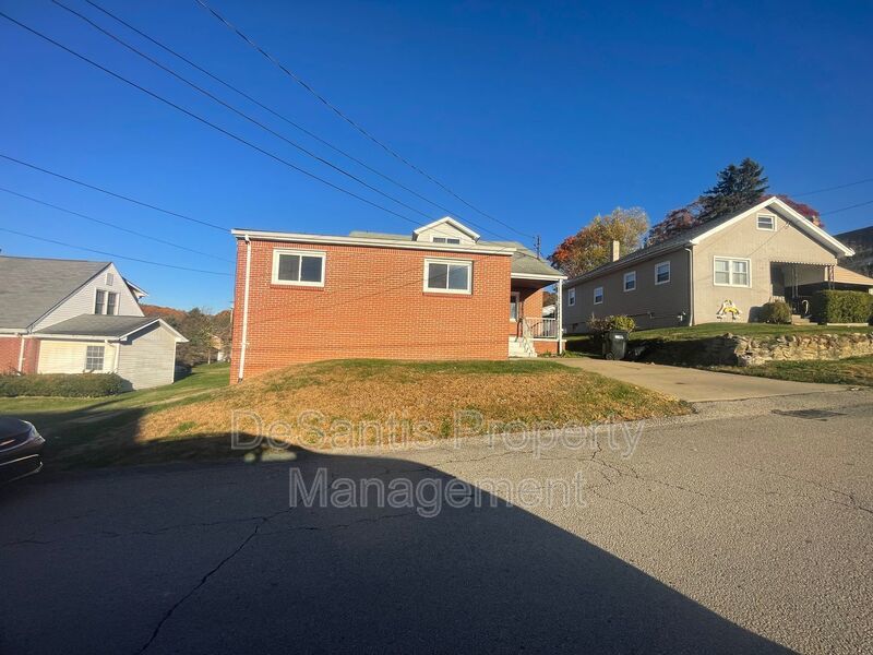 3 Bed 1 Bath- Aliquippa PA property image