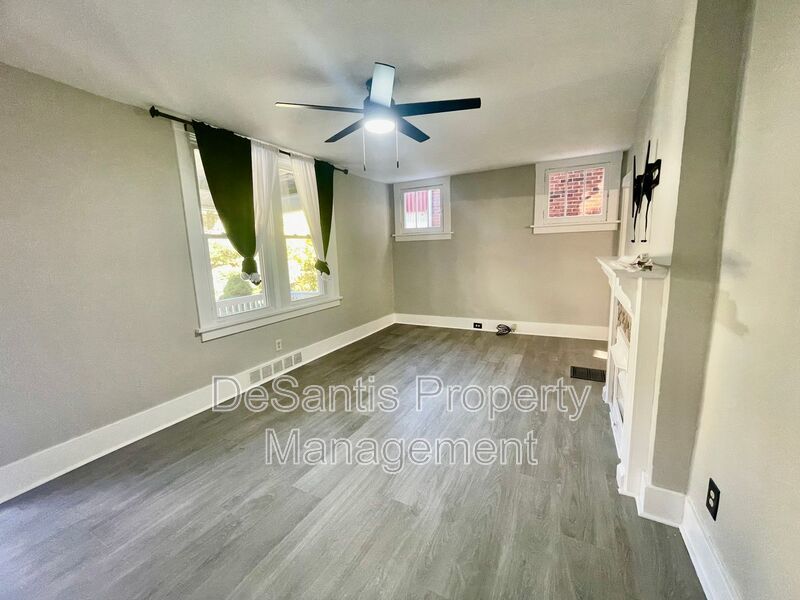 3 Bedroom 1.5 Bath in Dormont! Off Street Parking! property image