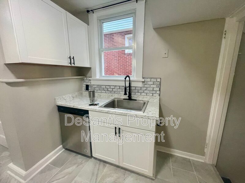 3 Bedroom 1.5 Bath in Dormont! Off Street Parking! property image