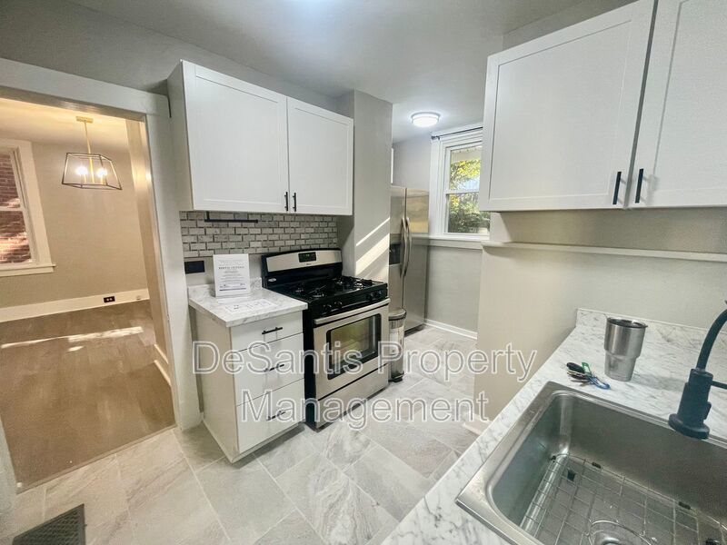 3 Bedroom 1.5 Bath in Dormont! Off Street Parking! property image