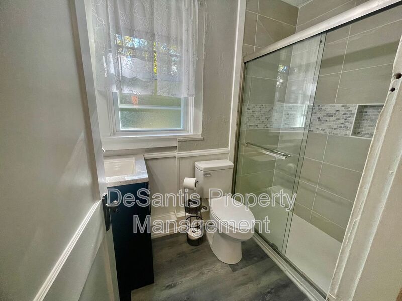 3 Bedroom 1.5 Bath in Dormont! Off Street Parking! property image