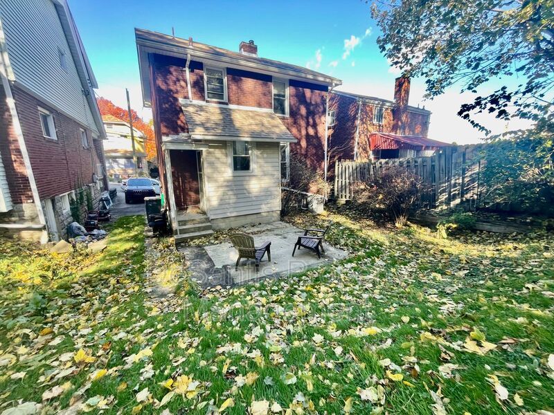 3 Bedroom 1.5 Bath in Dormont! Off Street Parking! property image