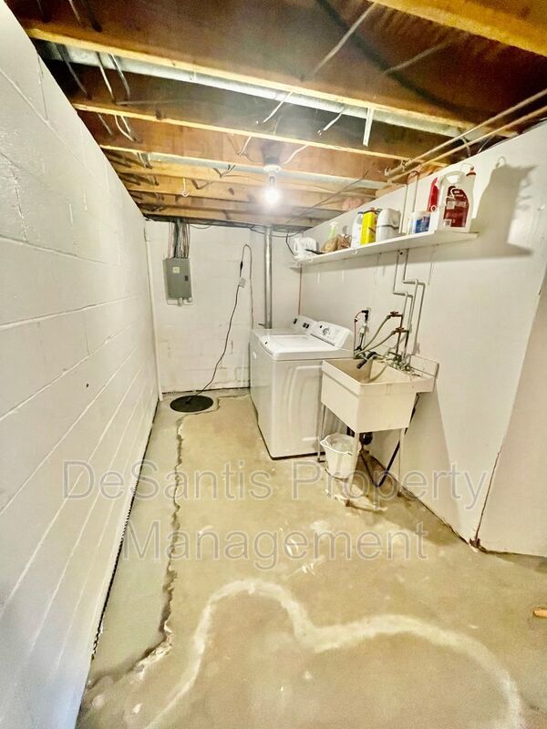 3 Bed 1.5 Bath- Bridgeville PA property image