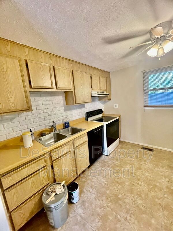 3 Bed 1.5 Bath- Bridgeville PA property image