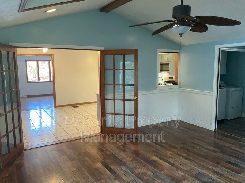 Spacious 3bed 3 bath Split-Level in Bethel Park – Updated Interiors & Private Backyard Oasis property image