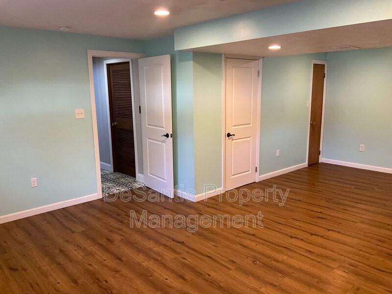 Spacious 3bed 3 bath Split-Level in Bethel Park – Updated Interiors & Private Backyard Oasis property image