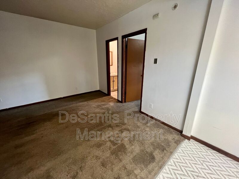 Spacious Apartment! - 1 bedroom 1 bathroom - Beaver Falls property image