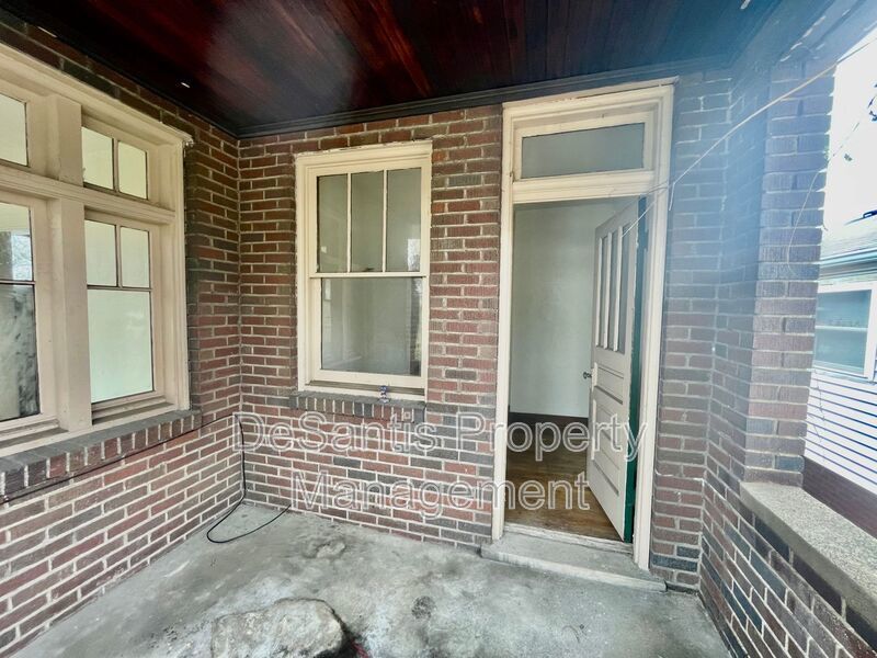 3 bed 1 bath- Pittsburgh PA property image