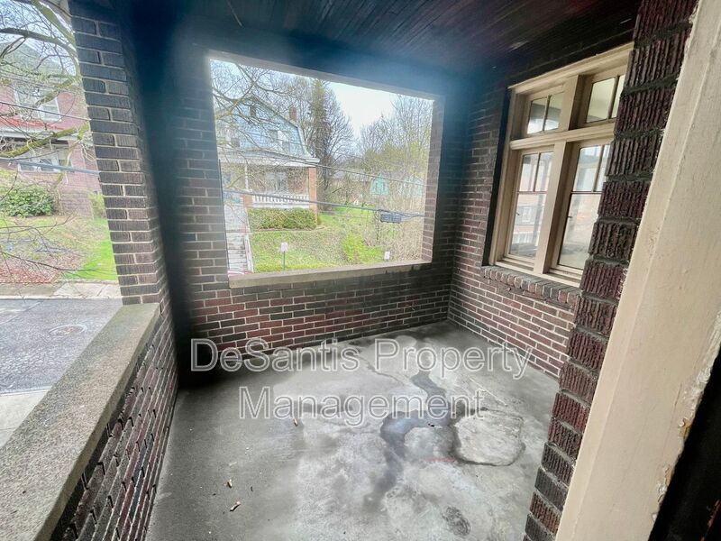 3 bed 1 bath- Pittsburgh PA property image