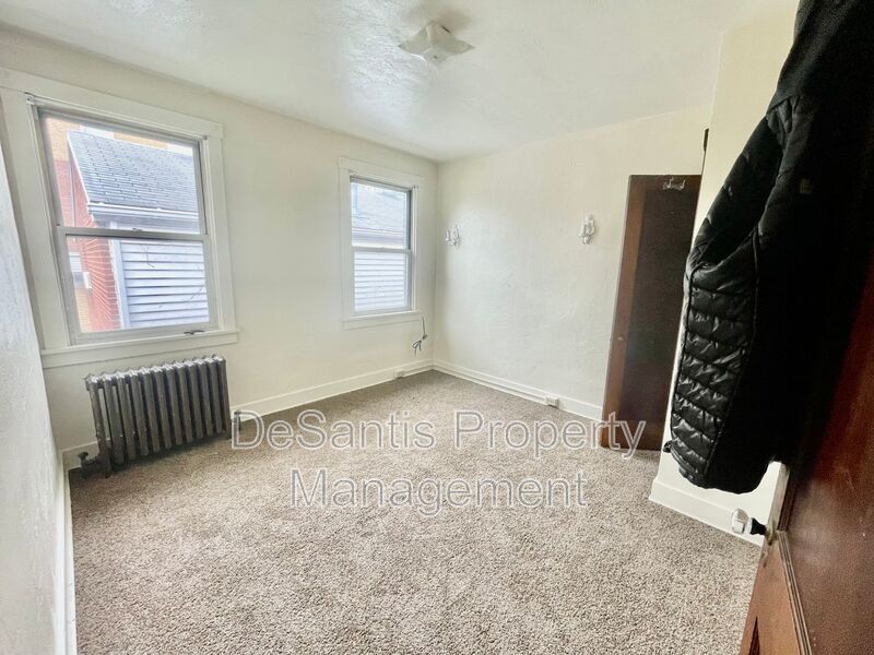 3 bed 1 bath- Pittsburgh PA property image