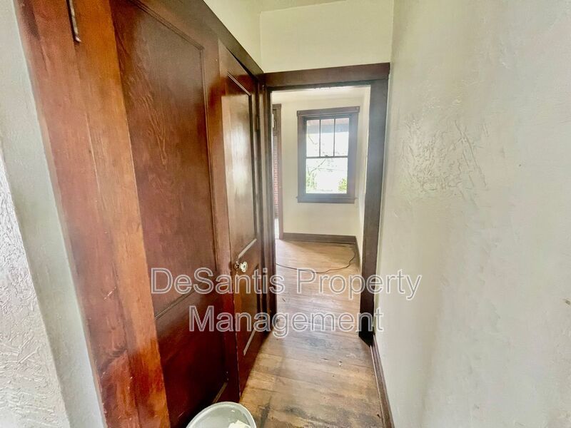 3 bed 1 bath- Pittsburgh PA property image