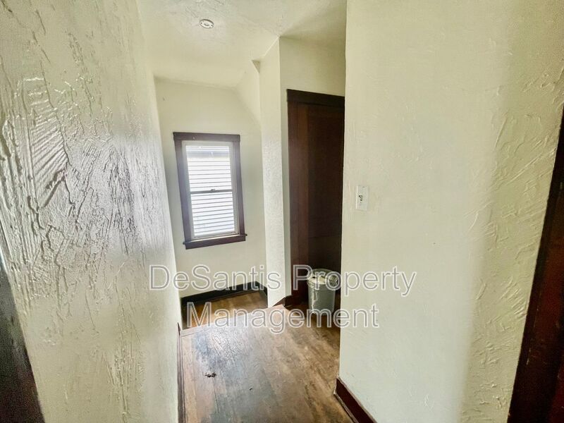 3 bed 1 bath- Pittsburgh PA property image