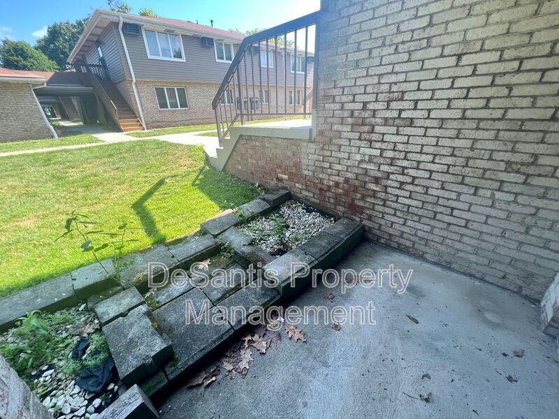 1 Bedroom 1 Bath-Moon Township property image