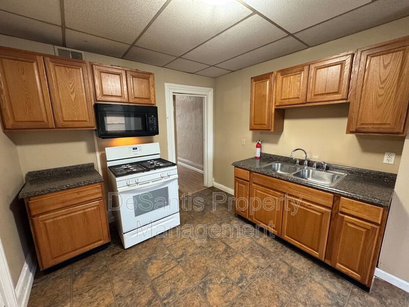 Southside - 1 Bed 1 Bath - Fantastic Location! property image